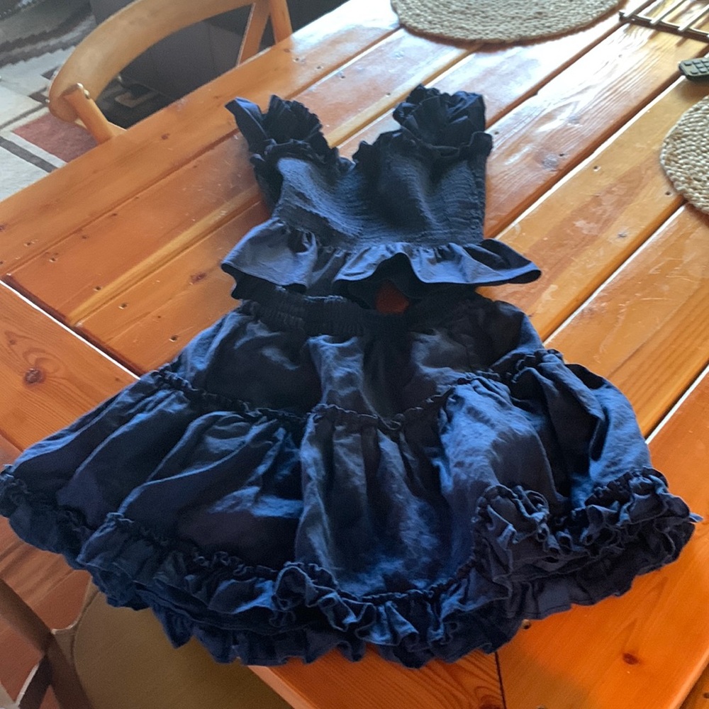 Hill house set skirt and top in navy size small